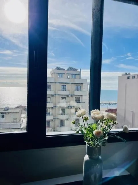 Apartments Wonderland Durres 0*,